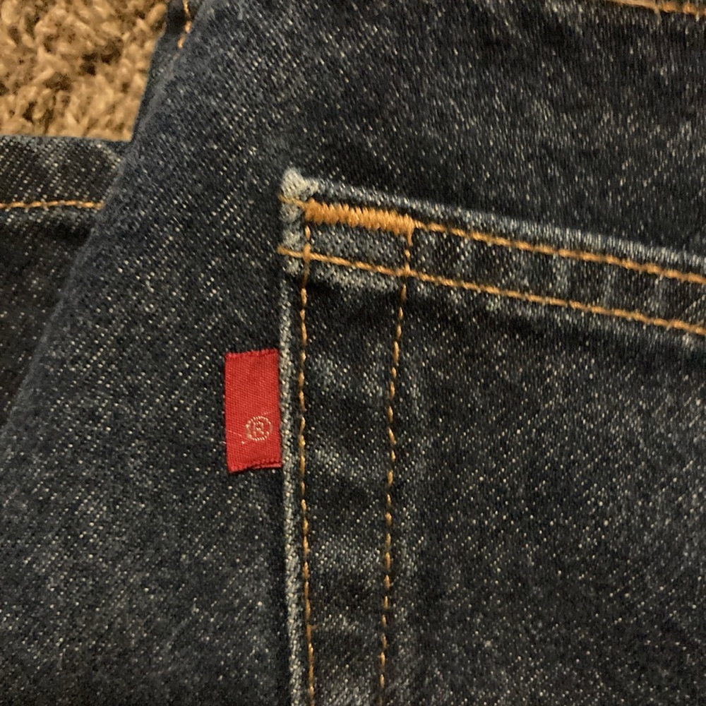 Levi’s - Picture 3 of 3